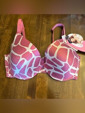 Maidenform Bra 34D T Shirt Bra The Dream Bra Pink Giraffe Print